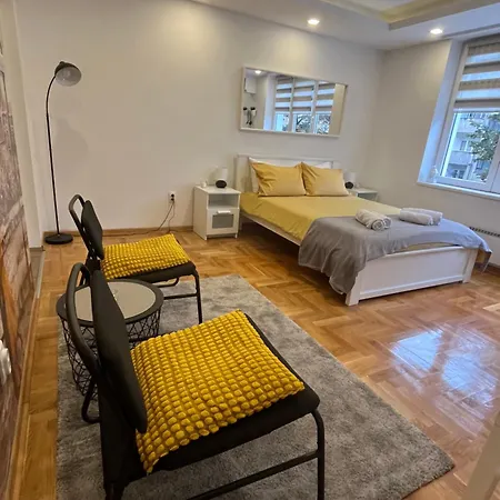 Tesla View Apartman *